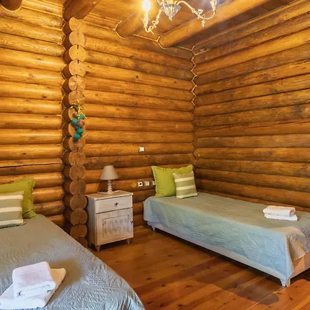 فندق Yliessa Domnista