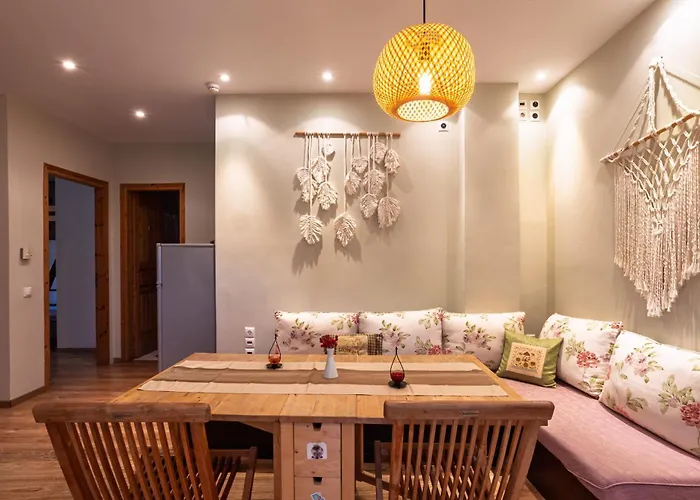 Yliessa Hotel Domnista